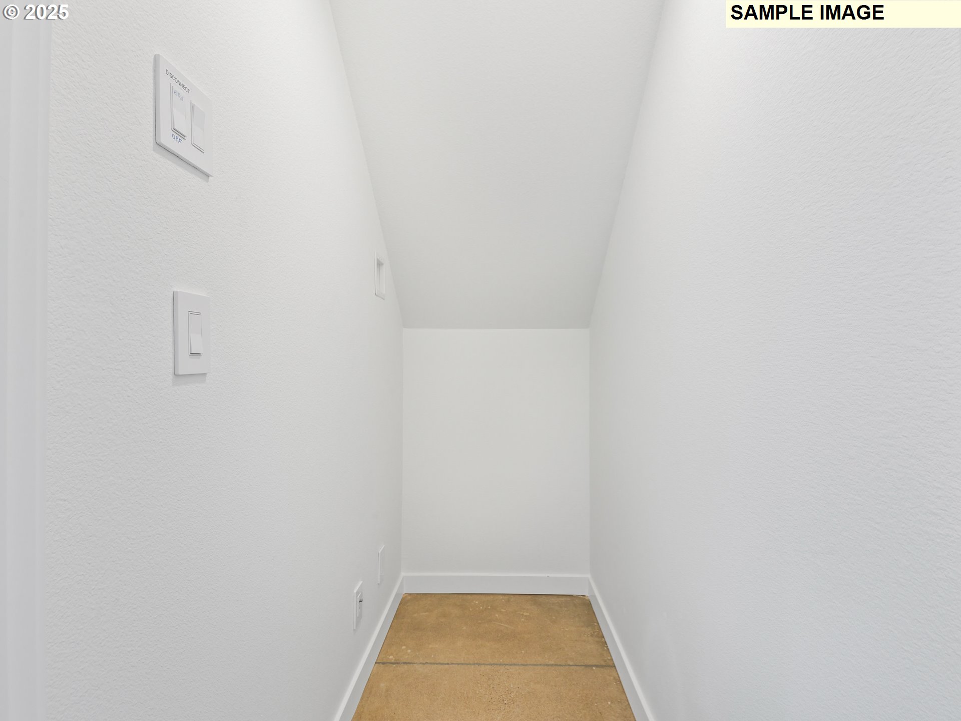 Photo #15: 707800757 Listing: Photo #15