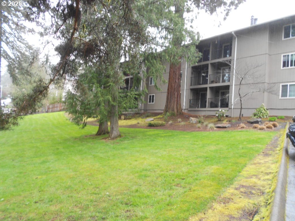 Photo #12: 708186597 Listing: Photo #12