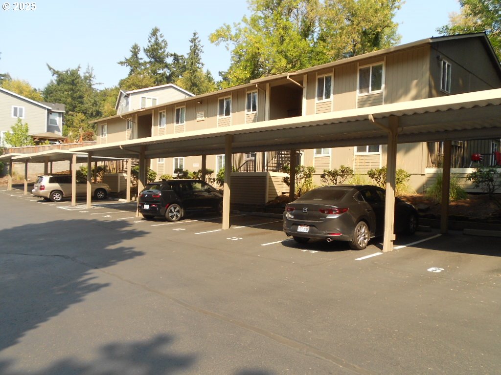 Photo #6: 708186597 Listing: Photo #6