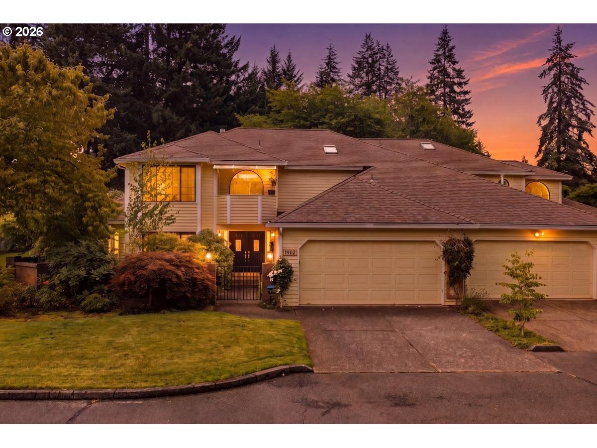 Photo of 1902 SPICETREE LN Salem OR 97306