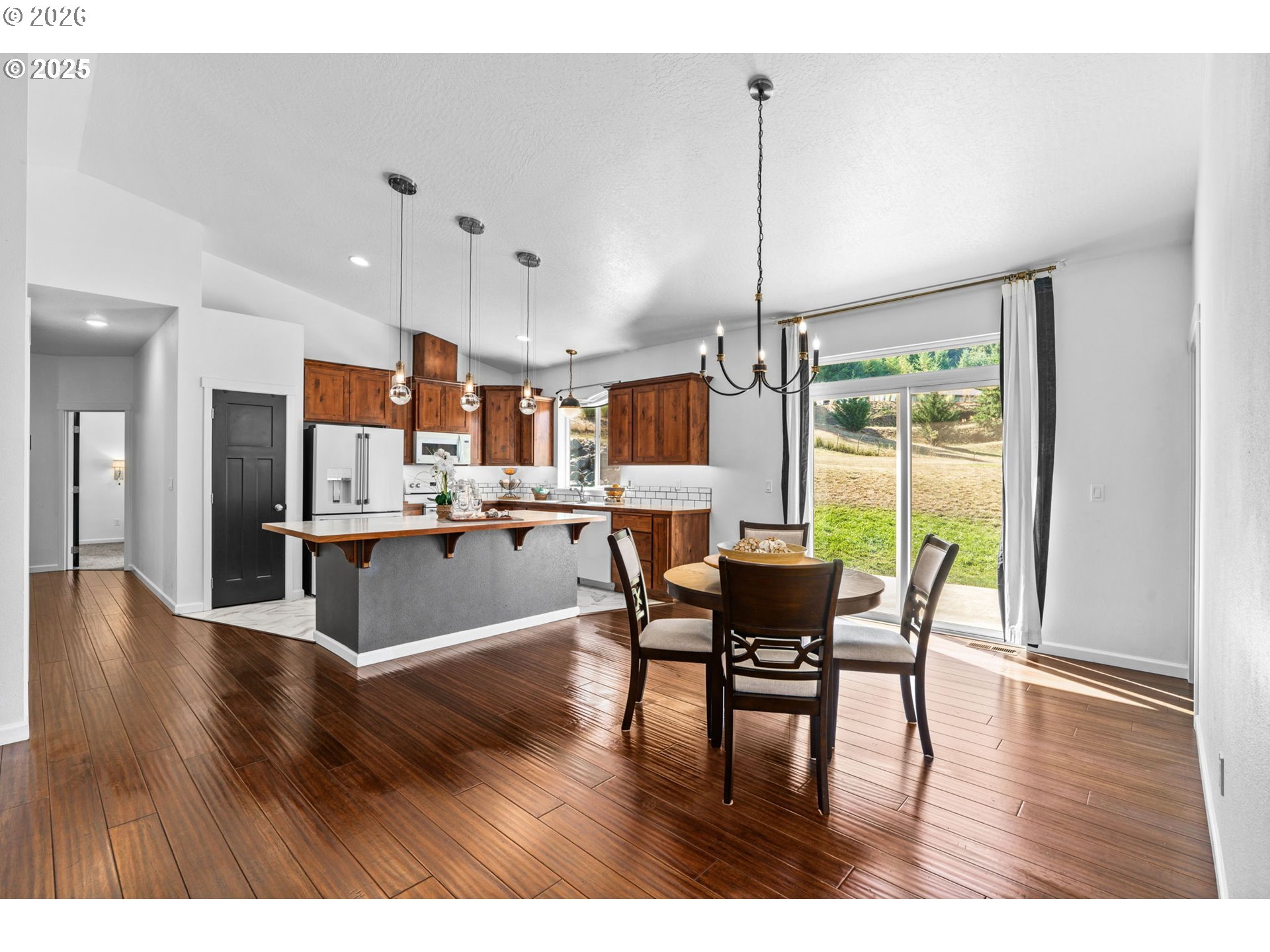 2187 E MADISON AVE, Cottage Grove, OR, 97424