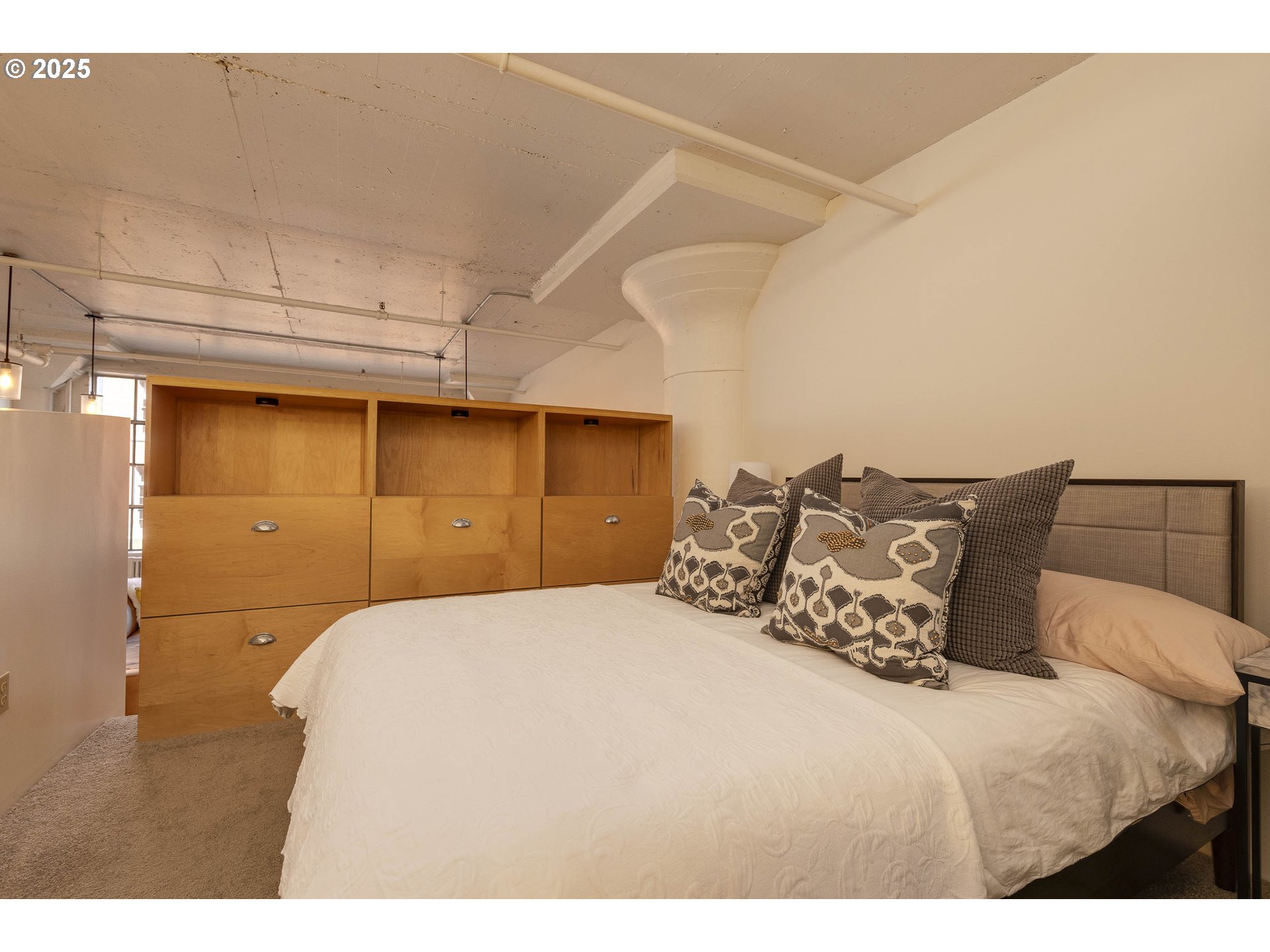Photo #10: 708559286 Listing: Photo #10