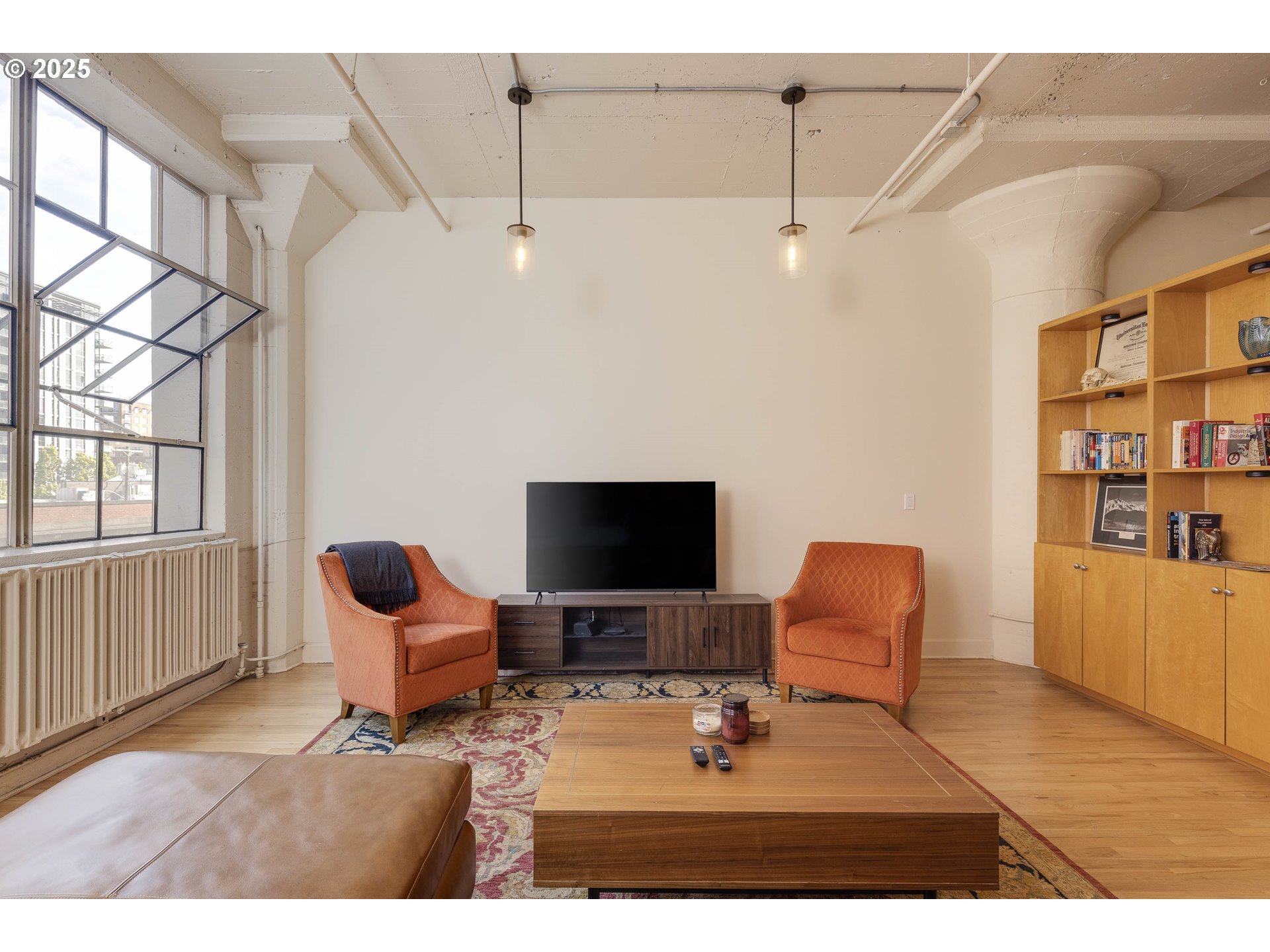 Photo #3: 708559286 Listing: Photo #3