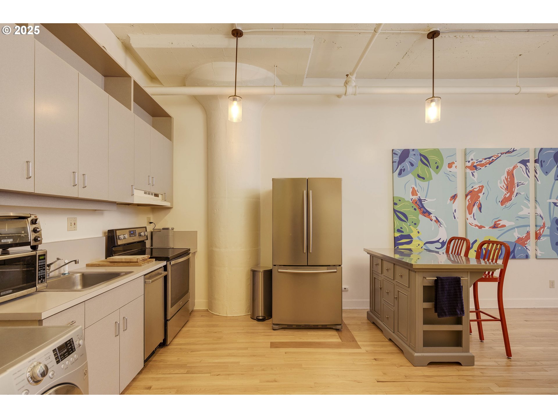 Photo #8: 708559286 Listing: Photo #8