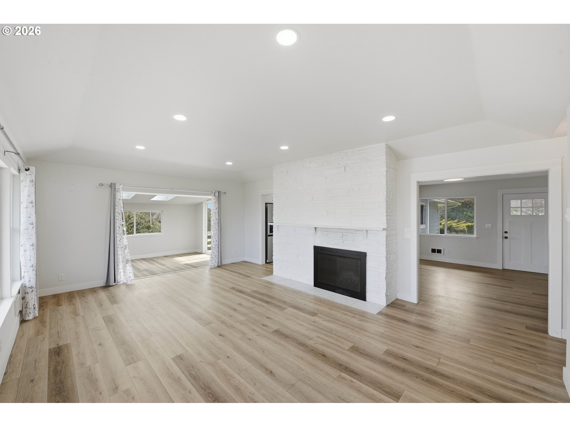 546 W FIR AVE, Coos Bay, OR, 97420