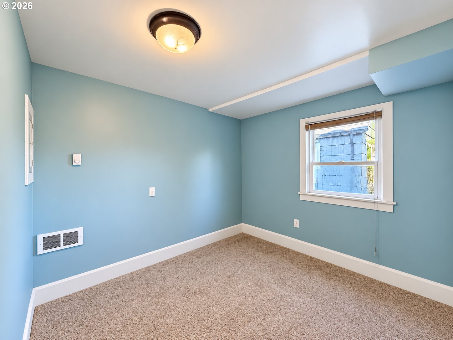 Property photo 11 of 28