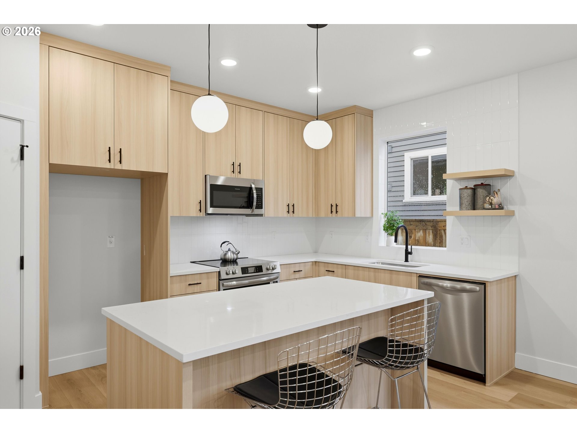 Photo #7: 709258523 Listing: Photo #7