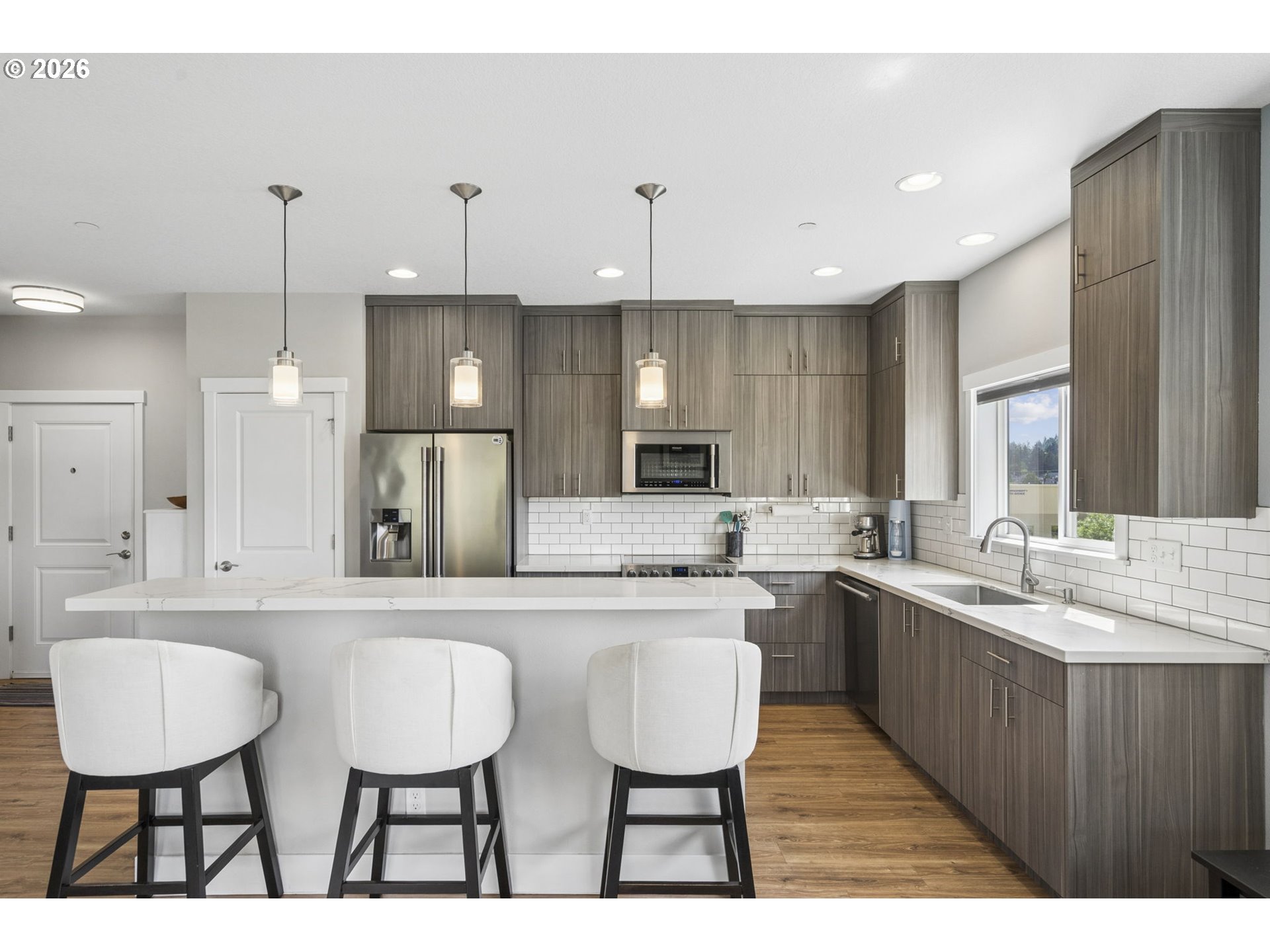 Photo #10: 709543562 Listing: Photo #10