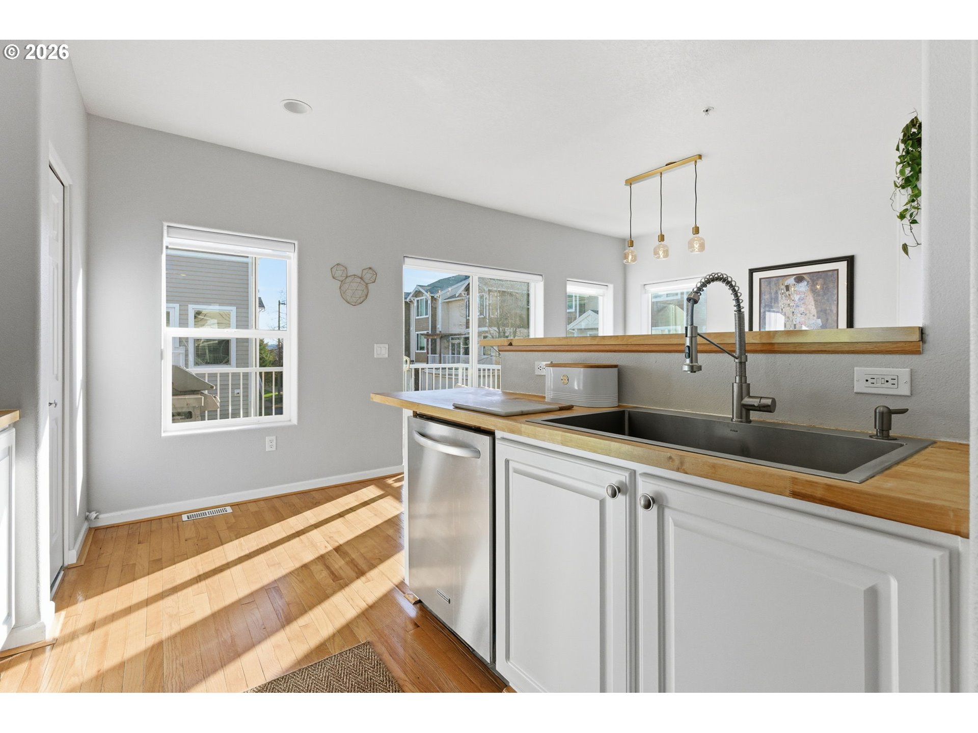 Photo #11: 709655056 Listing: Photo #11