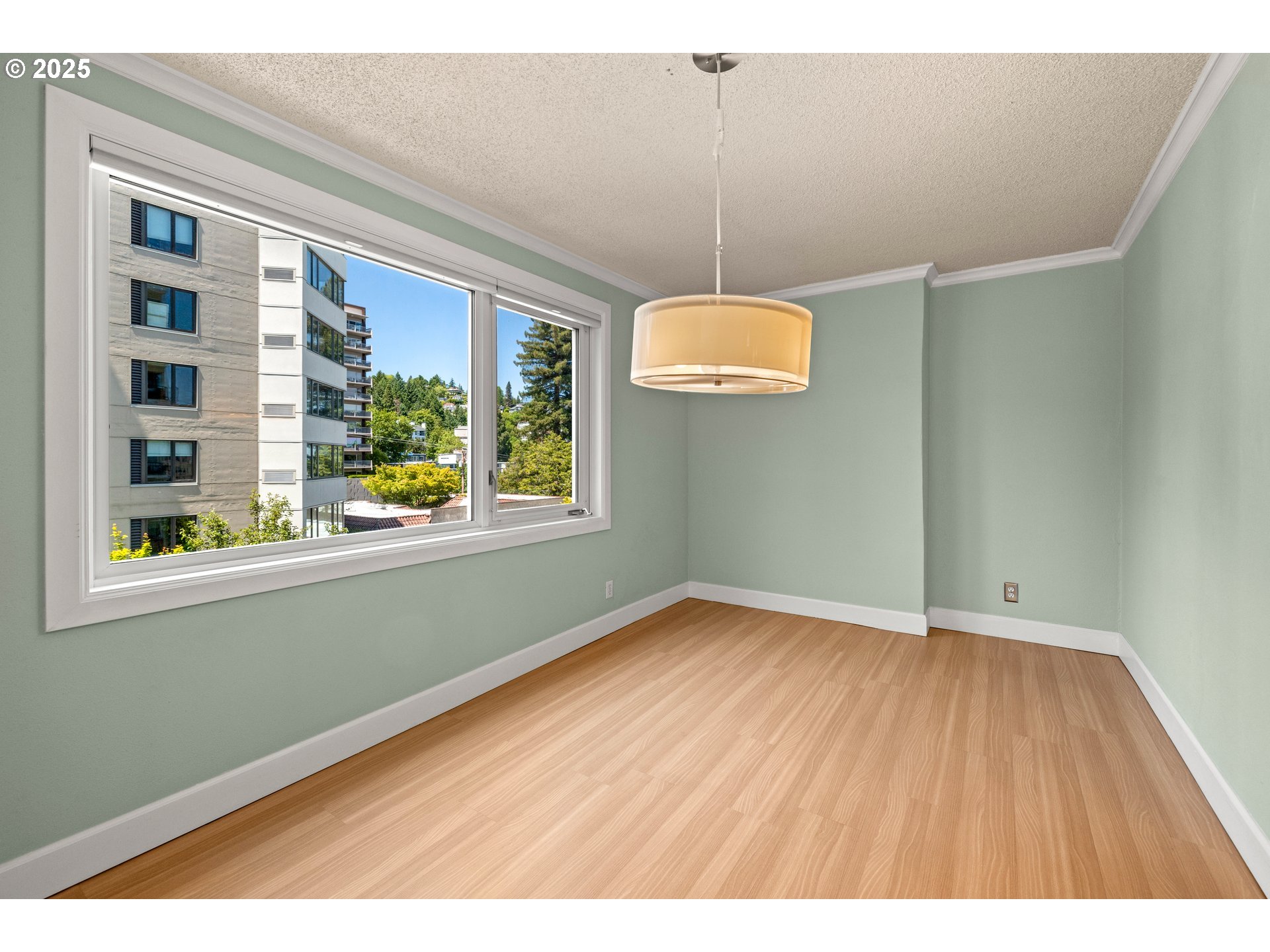 Photo #12: 709743612 Listing: Photo #12