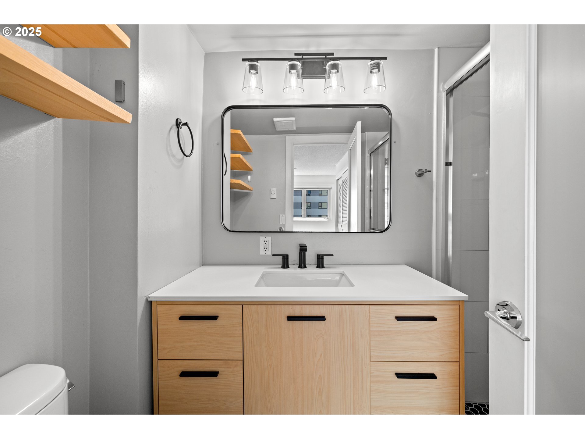 Photo #20: 709743612 Listing: Photo #20