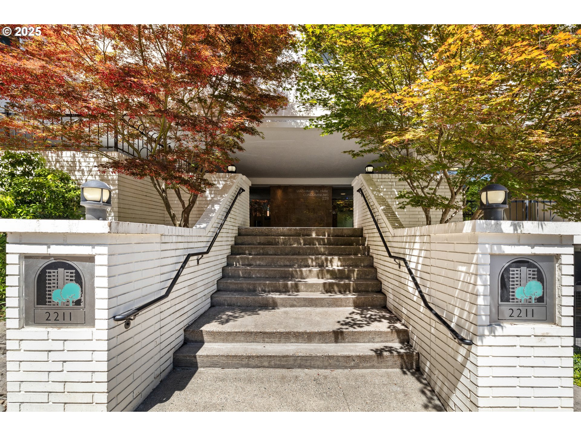 Photo #3: 709743612 Listing: Photo #3