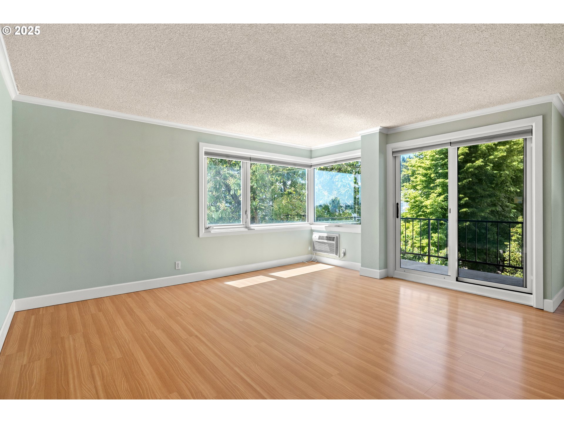 Photo #7: 709743612 Listing: Photo #7