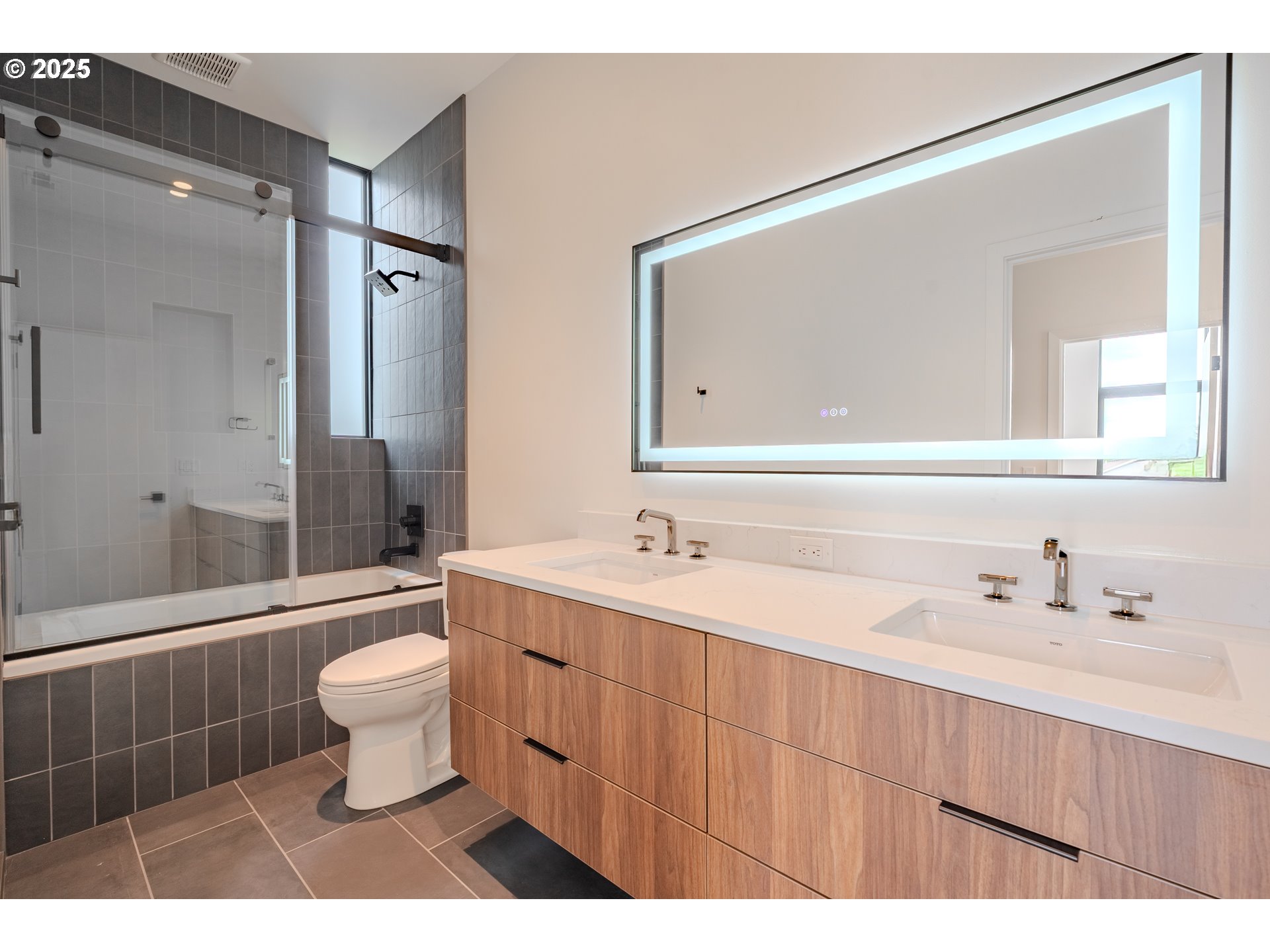 Photo #12: 710603924 Listing: Photo #12