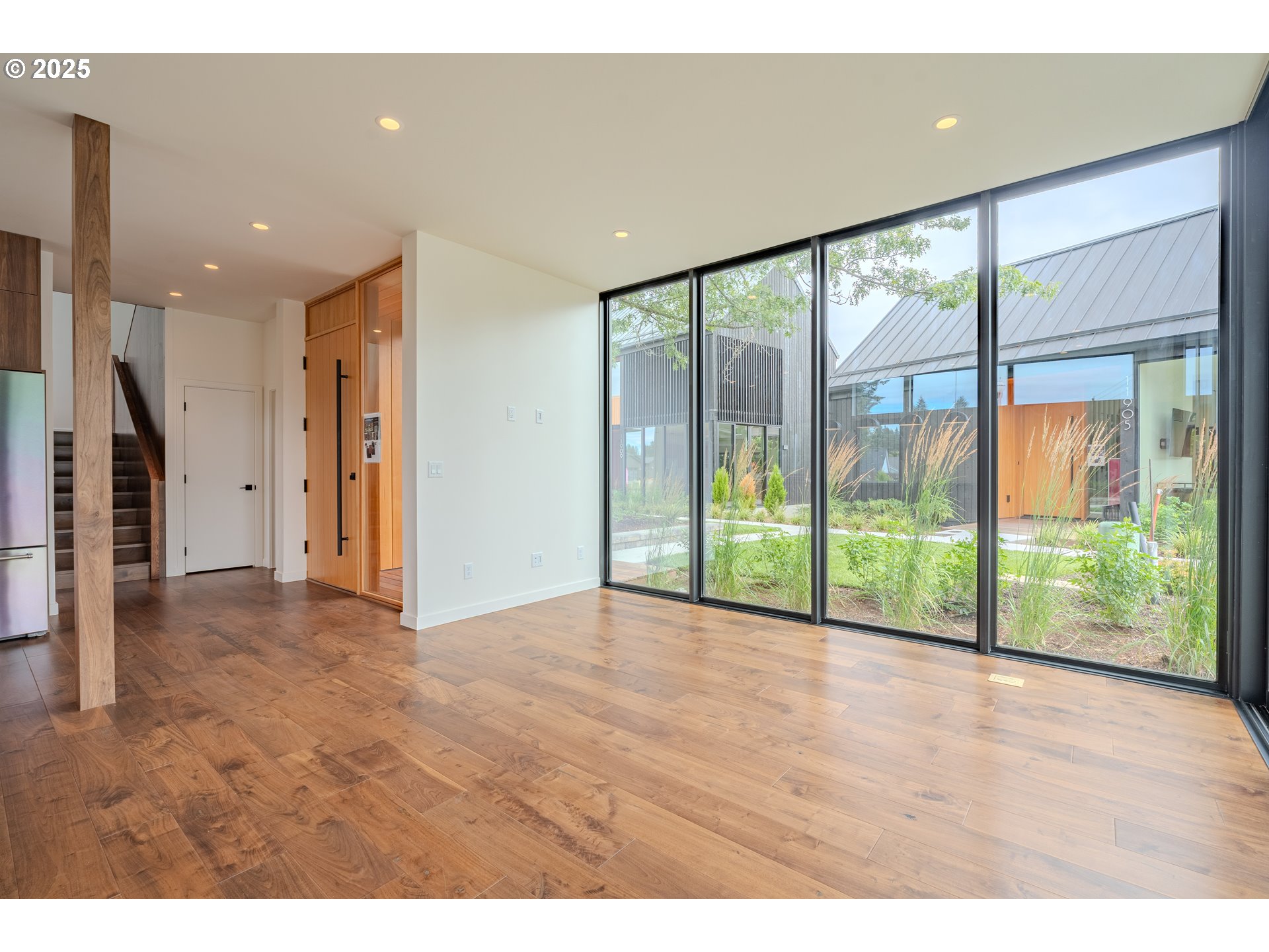 Photo #4: 710603924 Listing: Photo #4