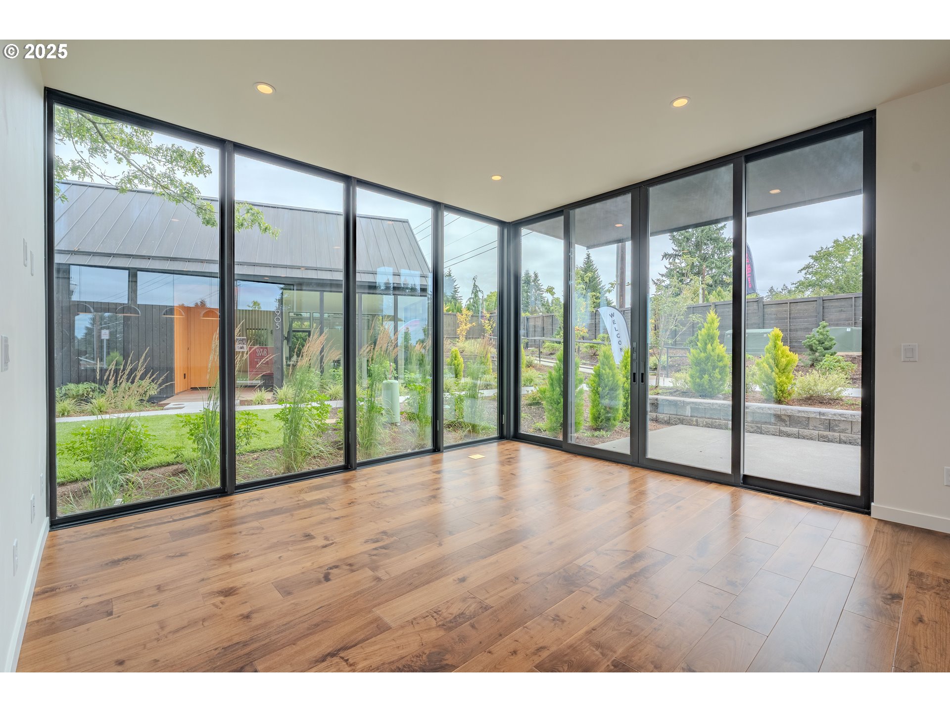 Photo #6: 710603924 Listing: Photo #6