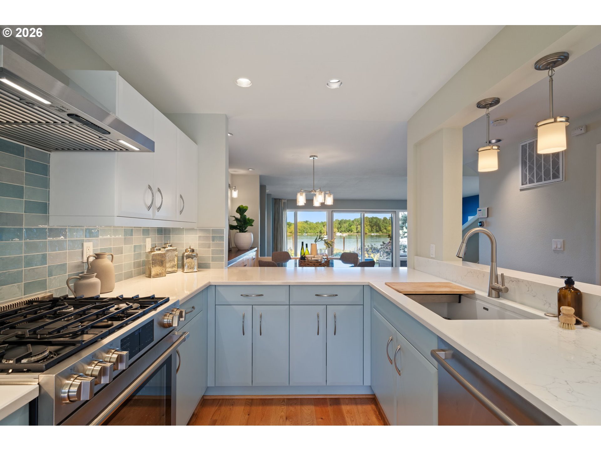 Photo #15: 710630012 Listing: Photo #15