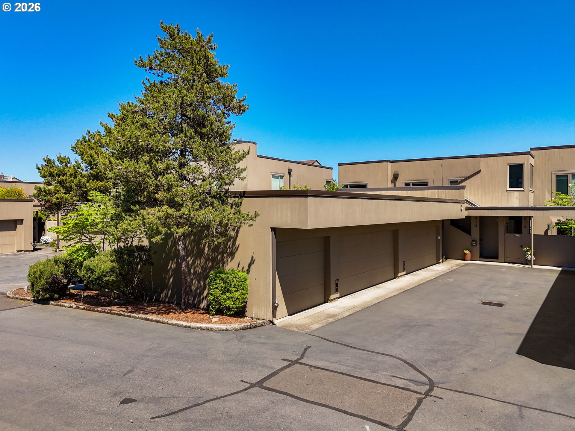 Photo #3: 710630012 Listing: Photo #3