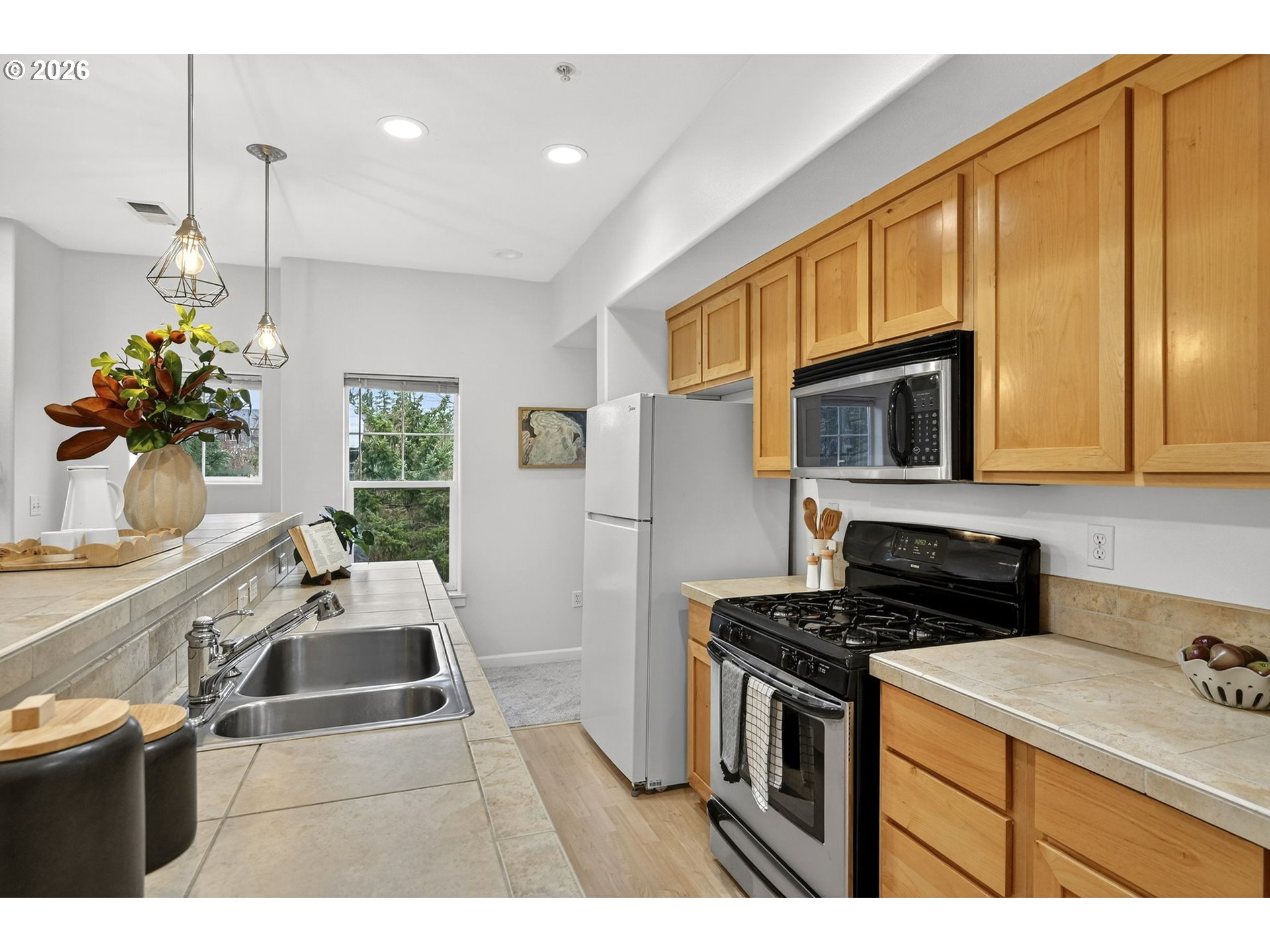 Photo #11: 710989275 Listing: Photo #11