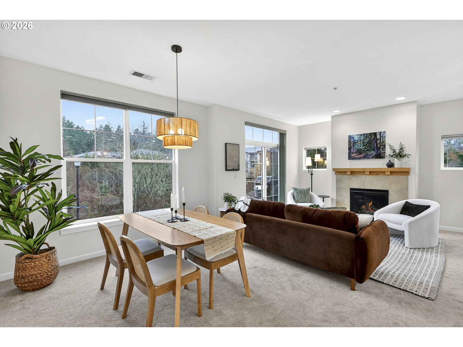 Photo #2: 710989275 Listing: Photo #2