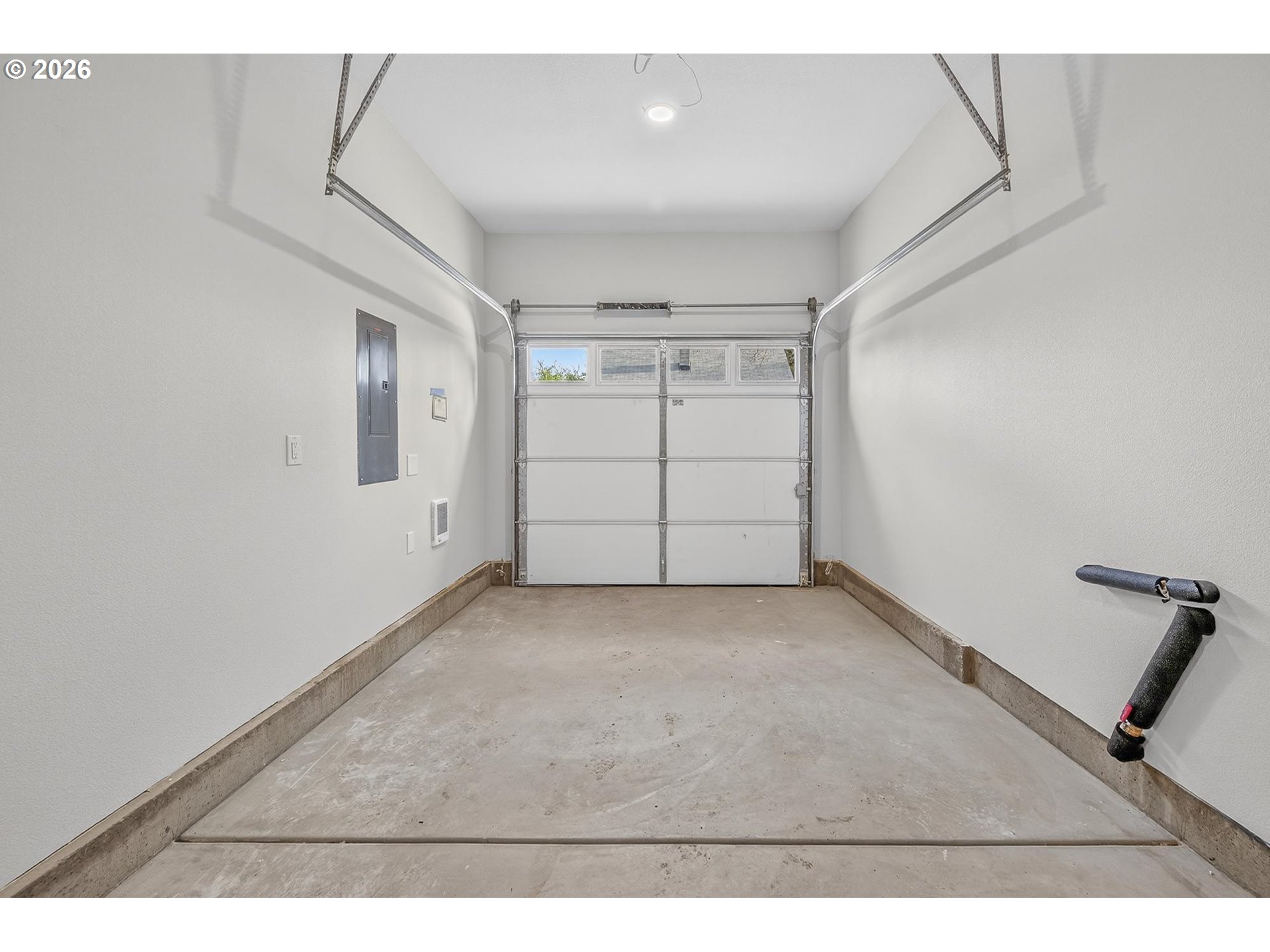 Photo #4: 711250151 Listing: Photo #4