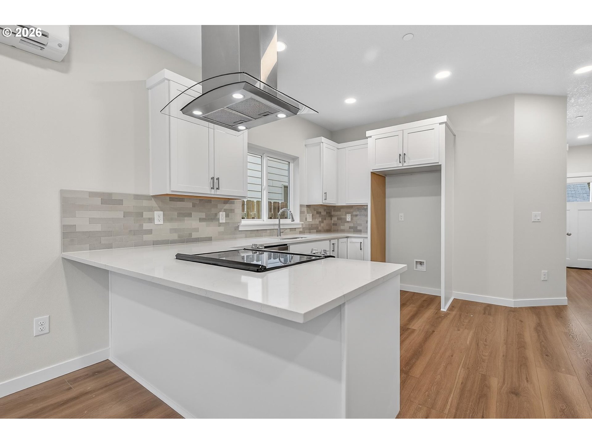 Photo #8: 711250151 Listing: Photo #8