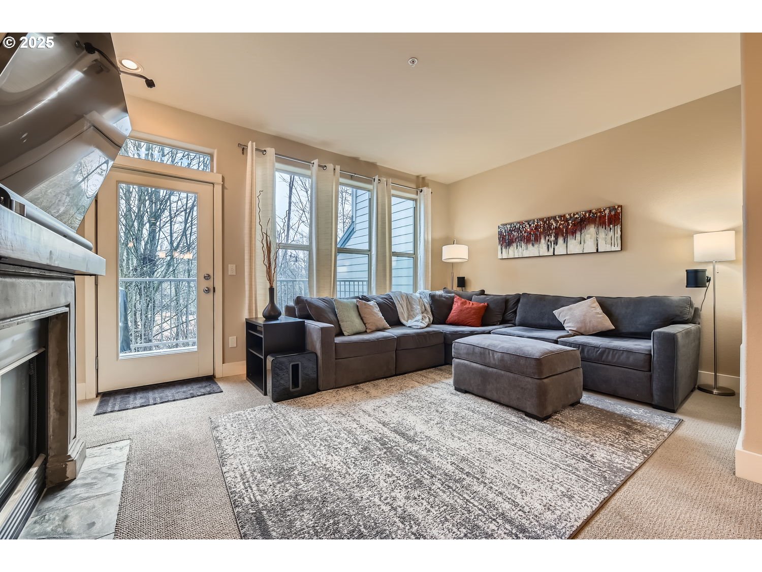 Photo #4: 711576516 Listing 