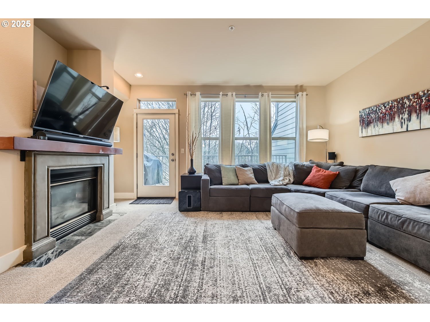 Photo #5: 711576516 Listing 