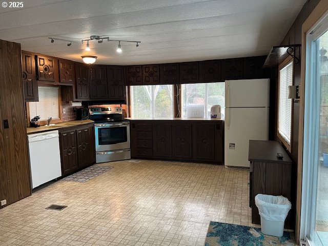 1600 RHODODENDRON DR UNIT 41, Florence, OR, 97439