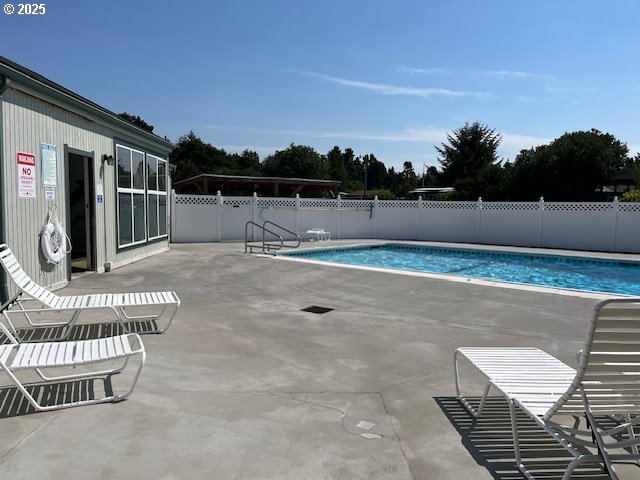 1600 RHODODENDRON DR UNIT 41, Florence, OR, 97439