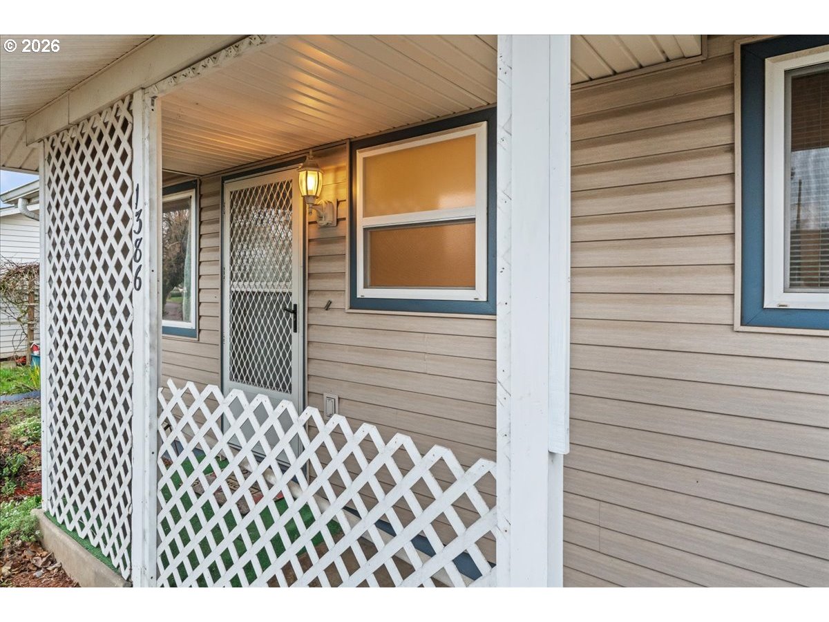 1386 UMPQUA RD, Woodburn, OR, 97071
