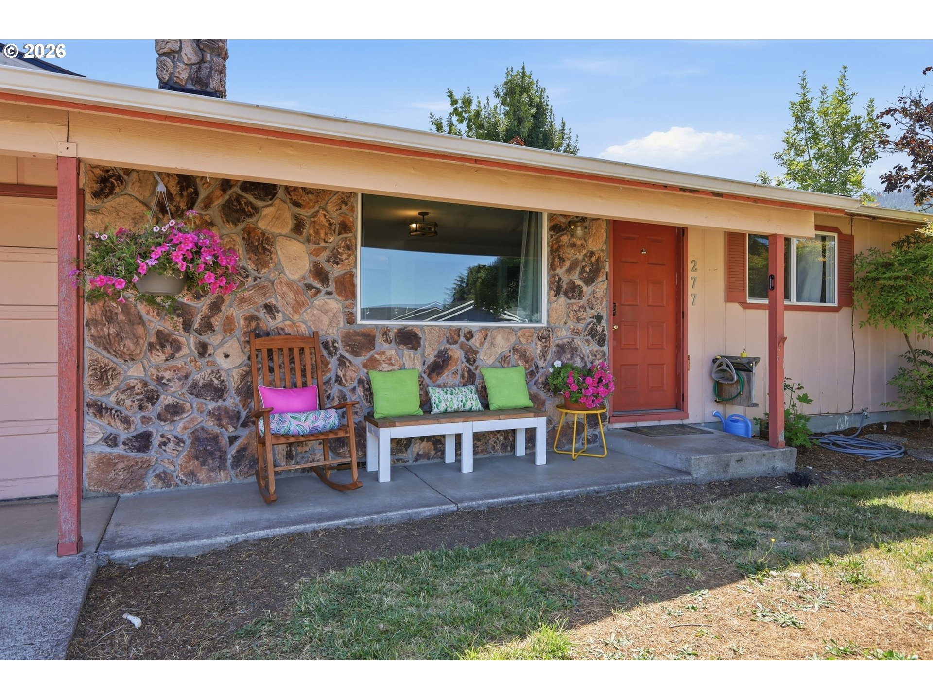 Property photo 4 of 48
