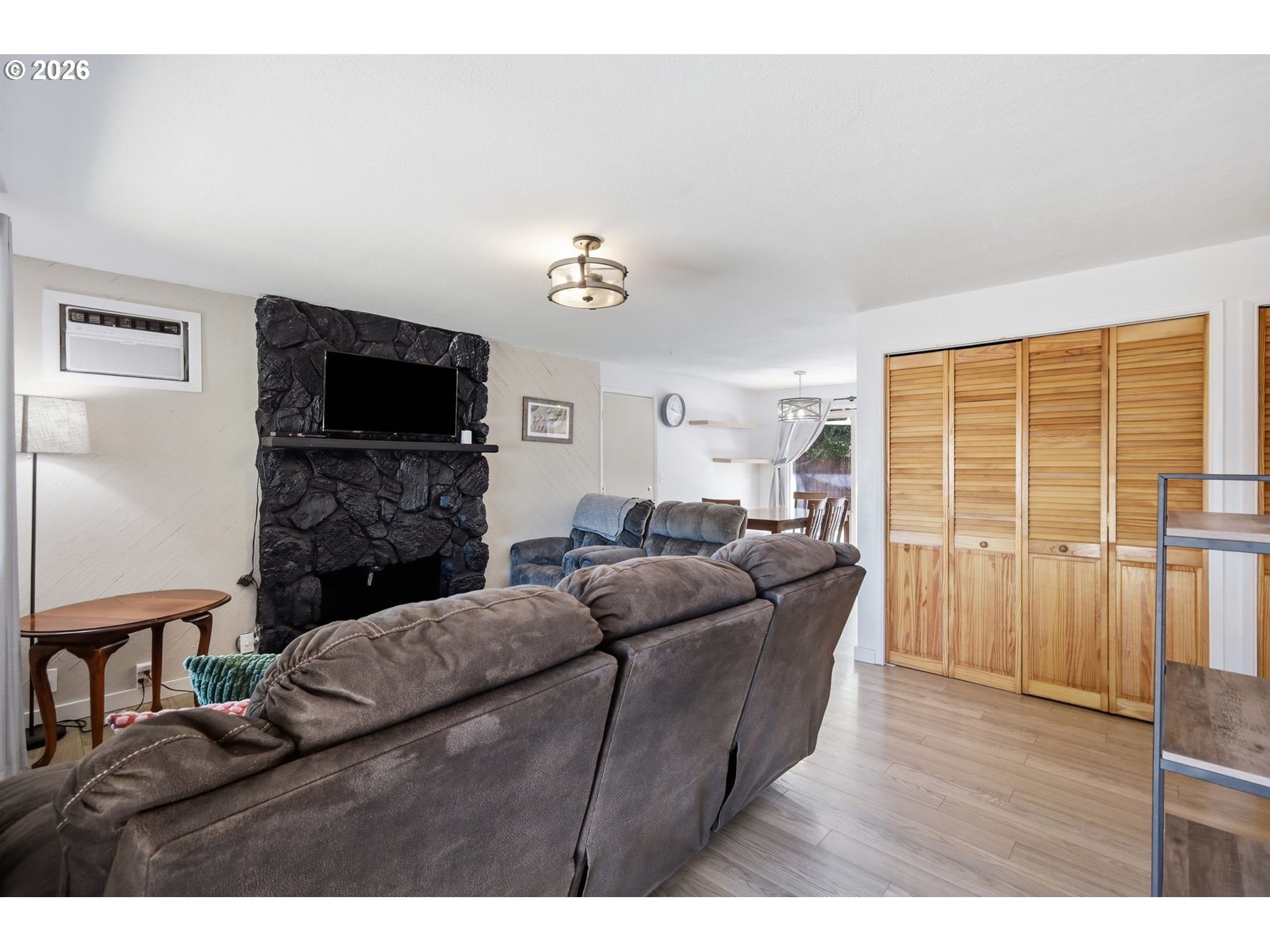 Property photo 7 of 48