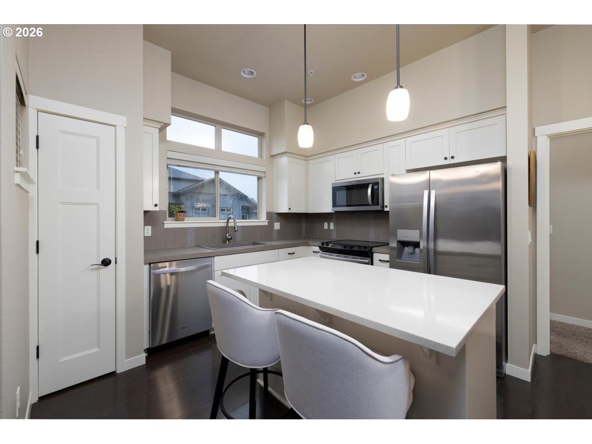 Photo #11: 714121798 Listing: Photo #11