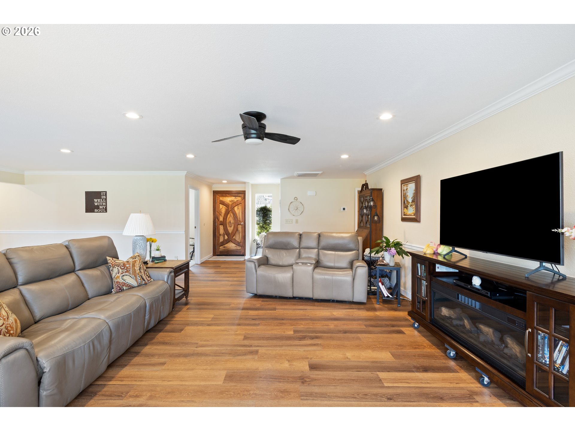 2164 SE DOUGLAS AVE, Roseburg, OR, 97470