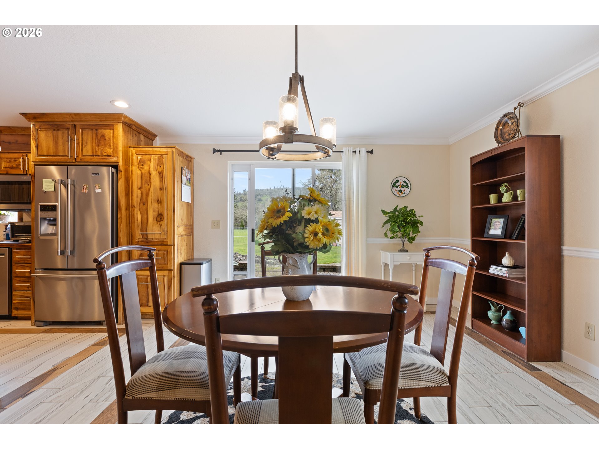 2164 SE DOUGLAS AVE, Roseburg, OR, 97470