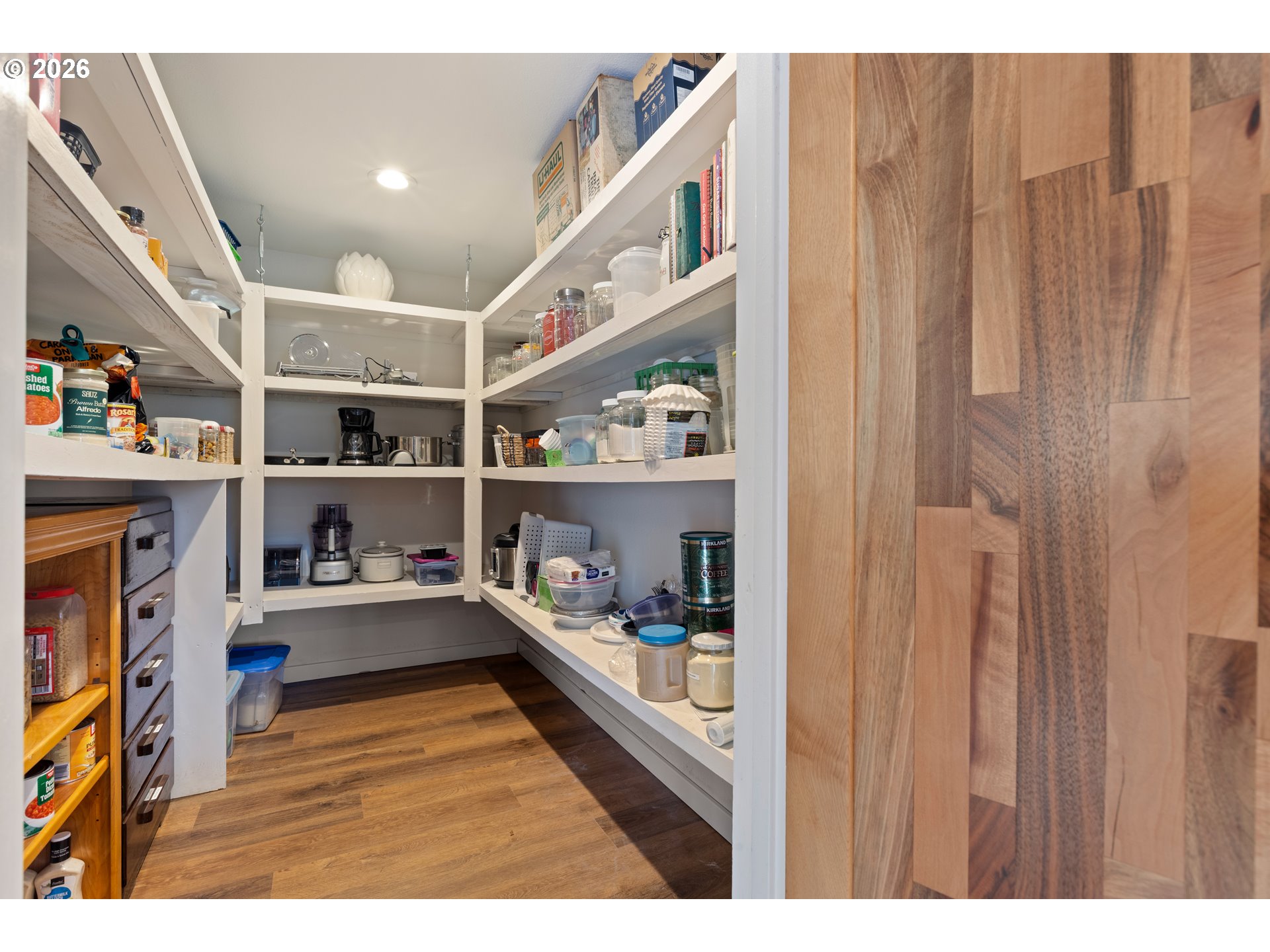 2164 SE DOUGLAS AVE, Roseburg, OR, 97470