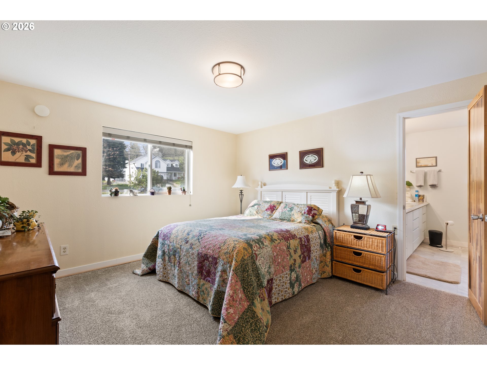 2164 SE DOUGLAS AVE, Roseburg, OR, 97470