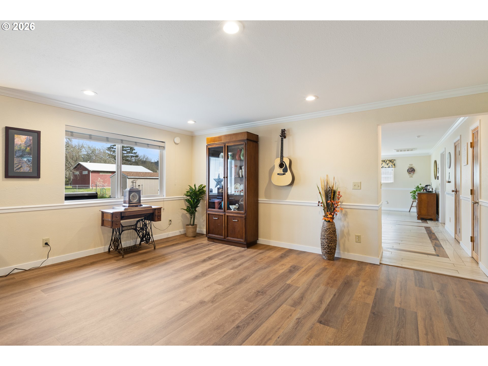 2164 SE DOUGLAS AVE, Roseburg, OR, 97470