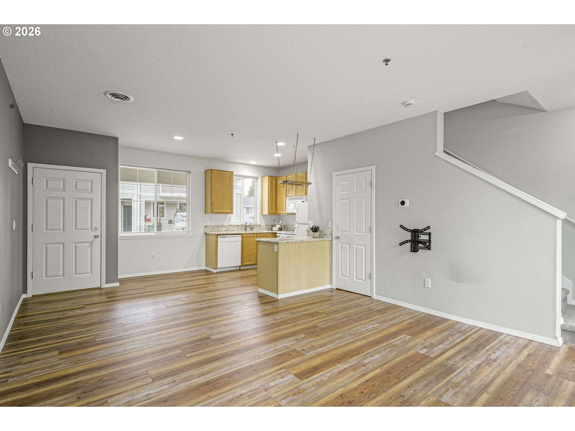 Photo #10: 716377795 Listing: Photo #10