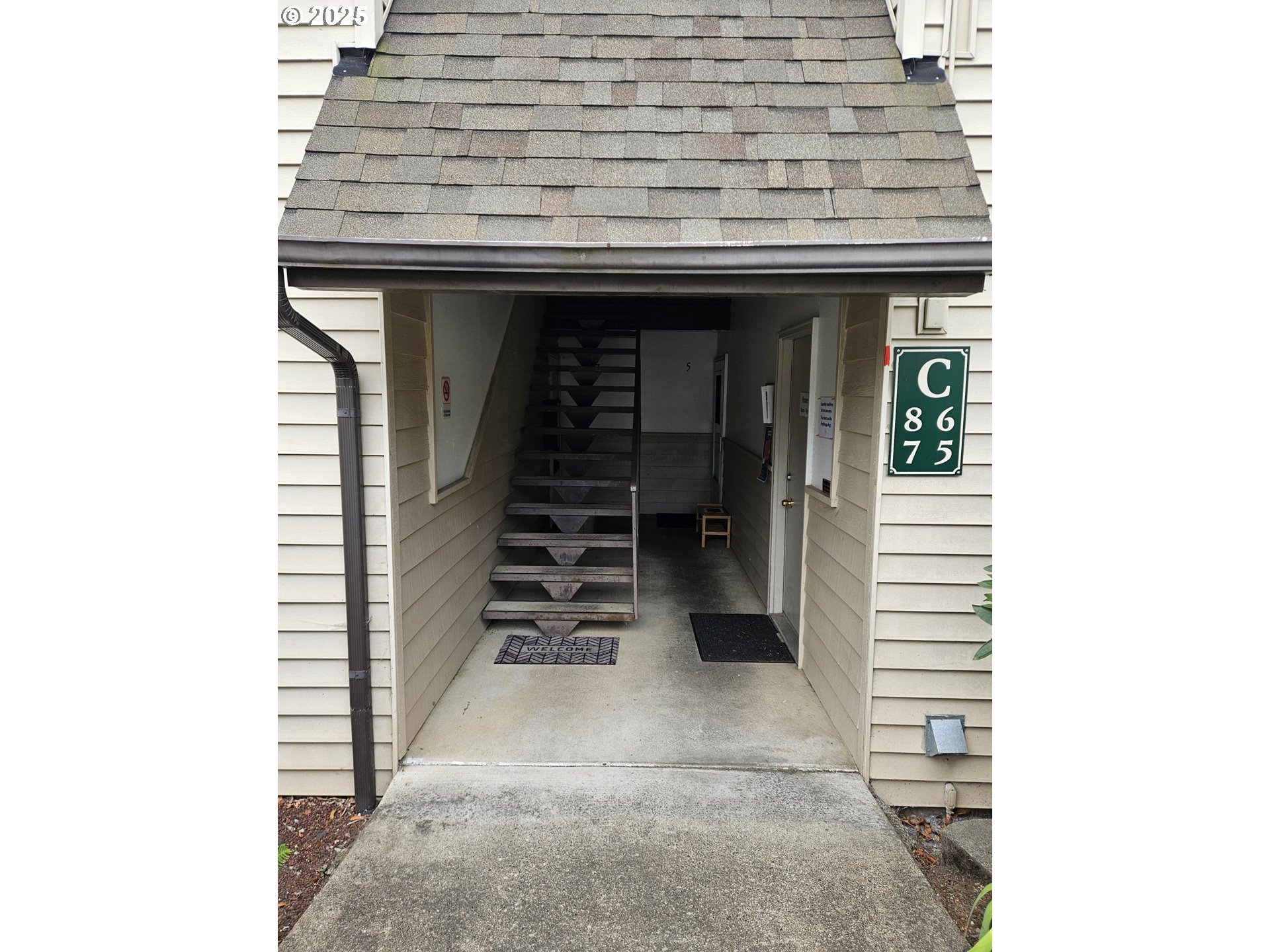 Photo #5: 716475302 Listing 