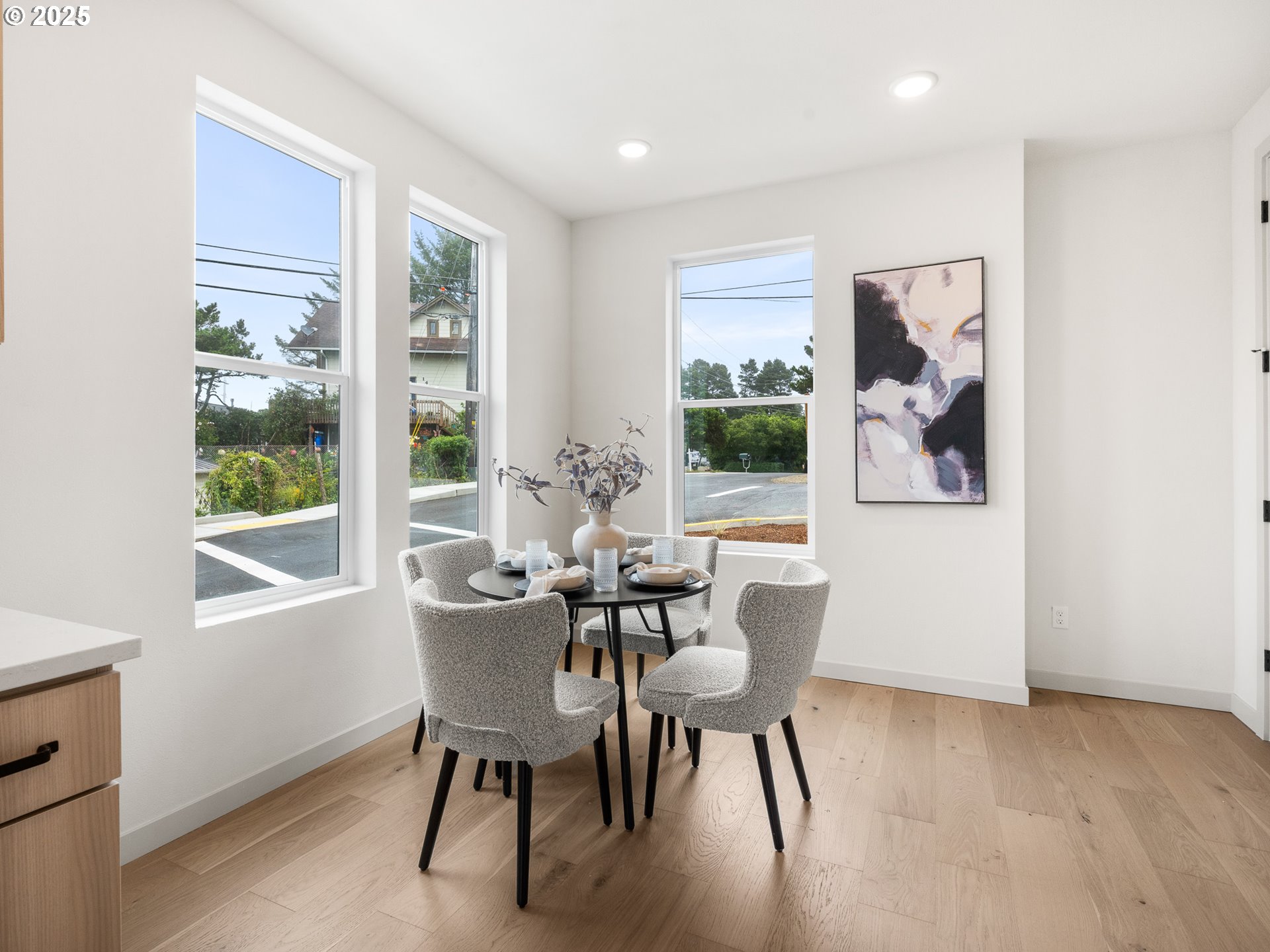 305 SE Jetty AVE, Lincoln City, OR, 97367