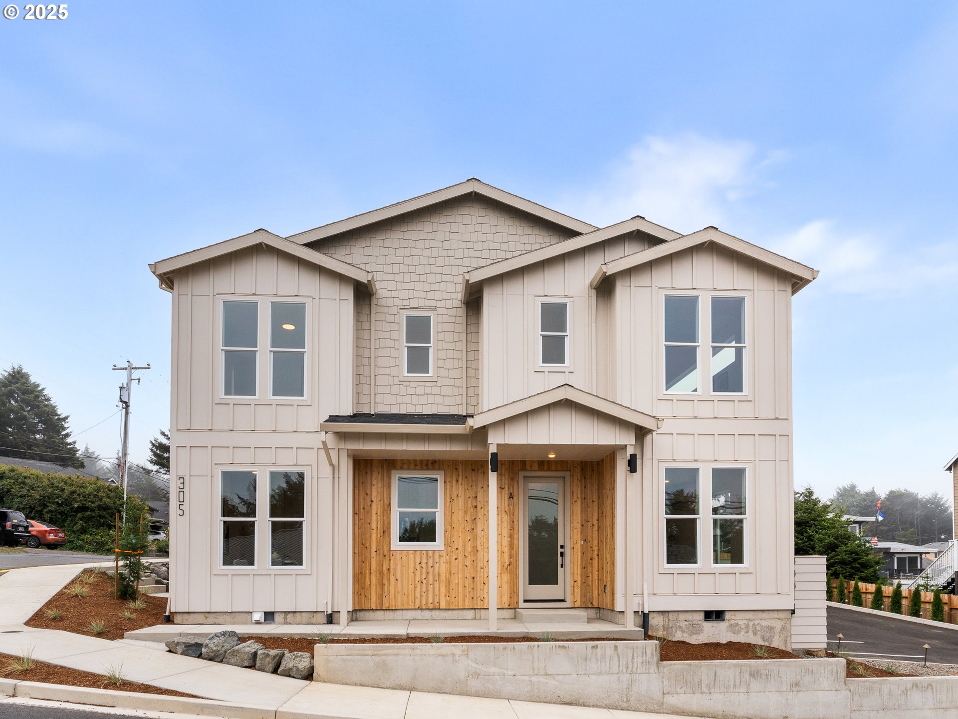 305 SE Jetty AVE, Lincoln City, OR, 97367