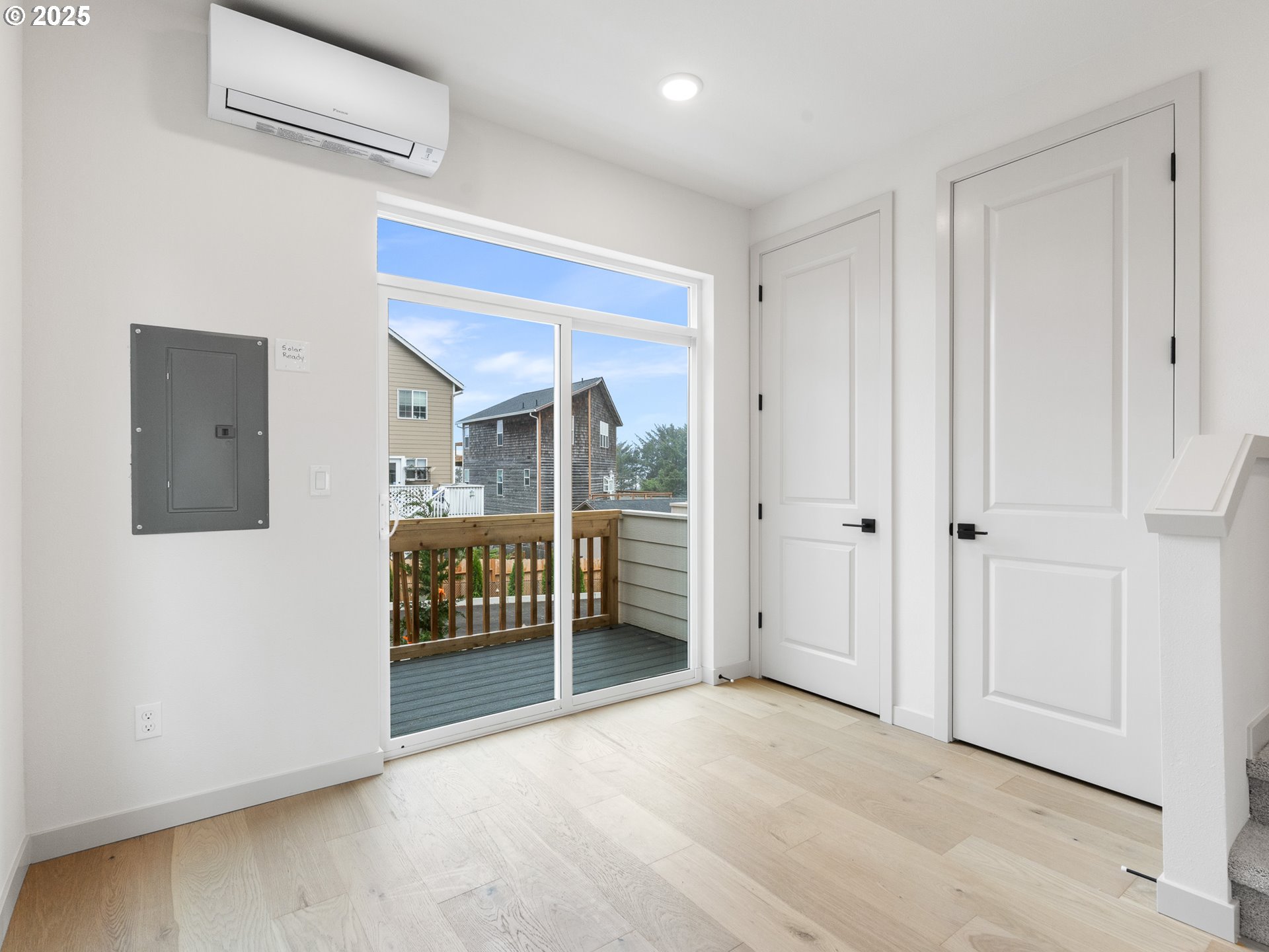 305 SE Jetty AVE, Lincoln City, OR, 97367