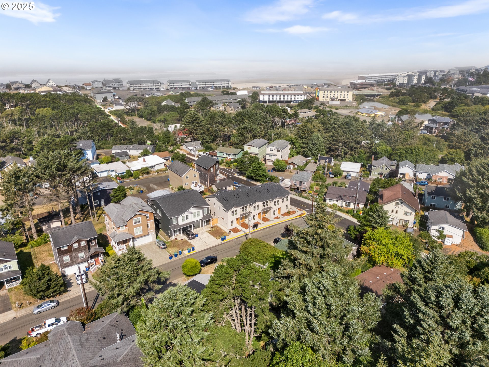 305 SE Jetty AVE, Lincoln City, OR, 97367