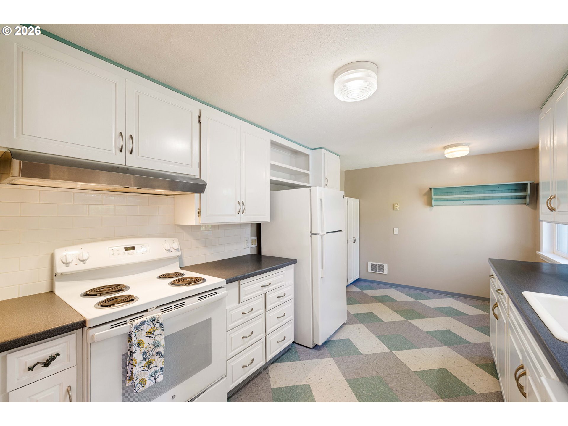 1666 EVERGREEN DR, Eugene, OR, 97404