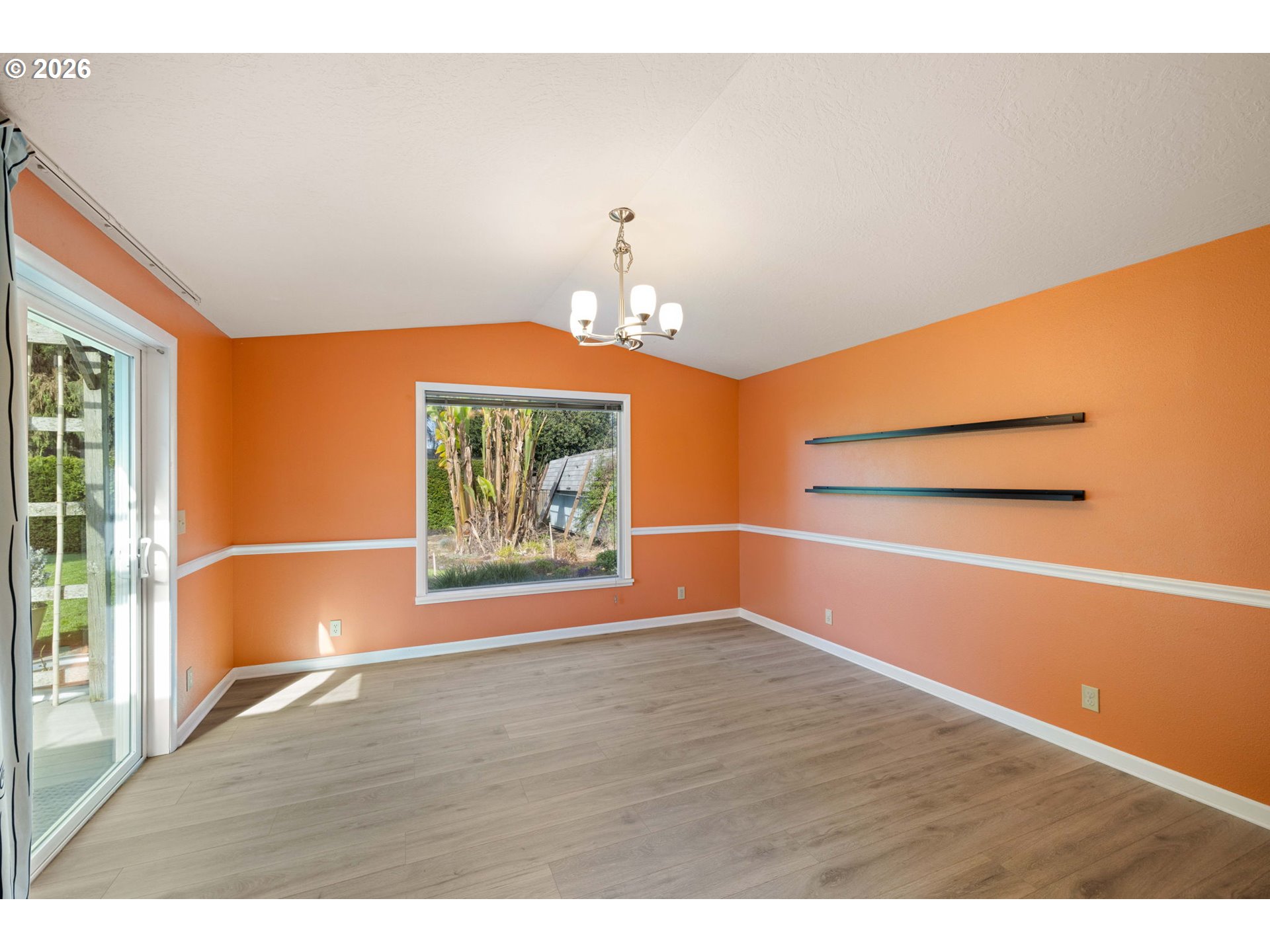 1666 EVERGREEN DR, Eugene, OR, 97404