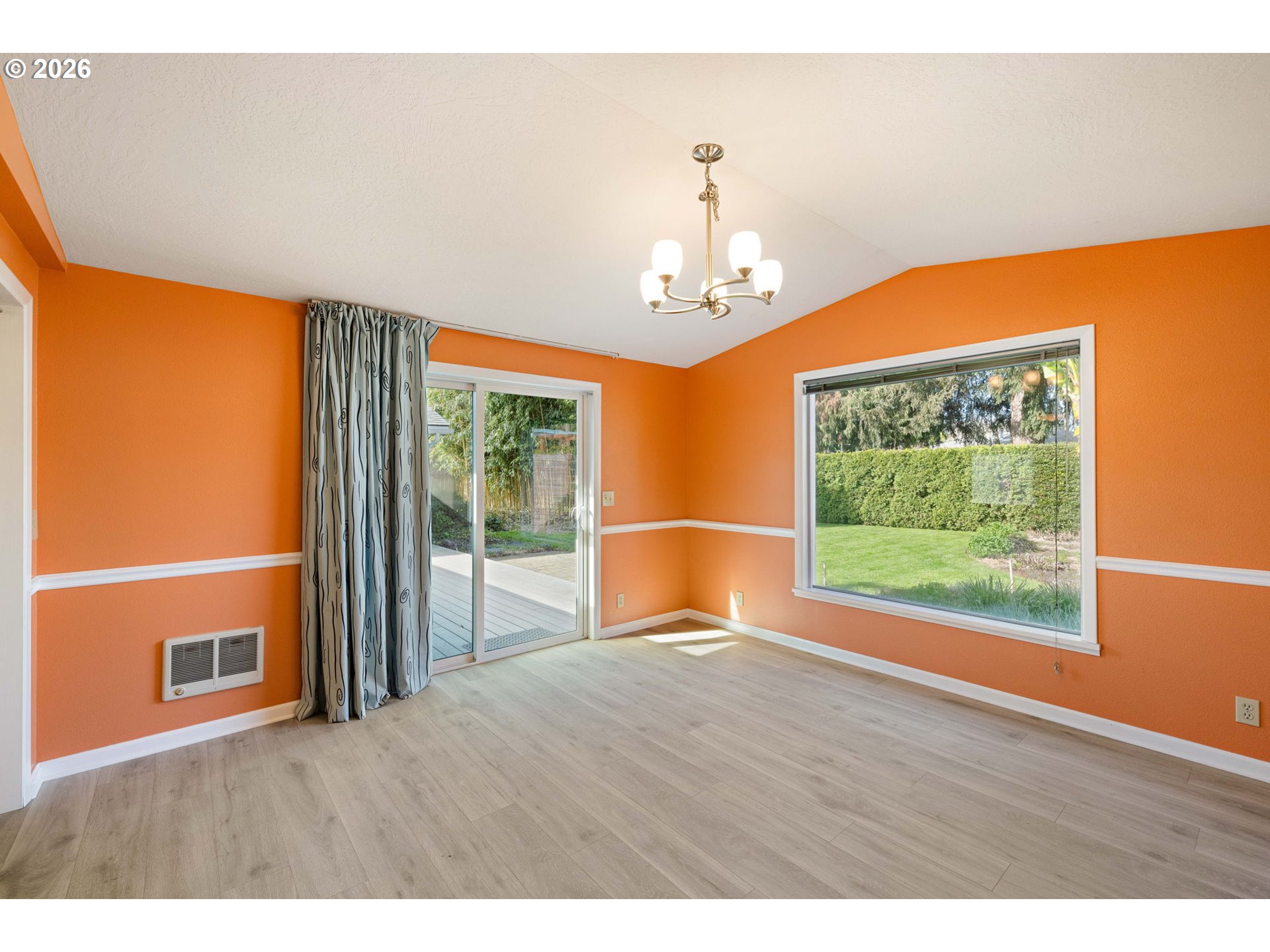 1666 EVERGREEN DR, Eugene, OR, 97404