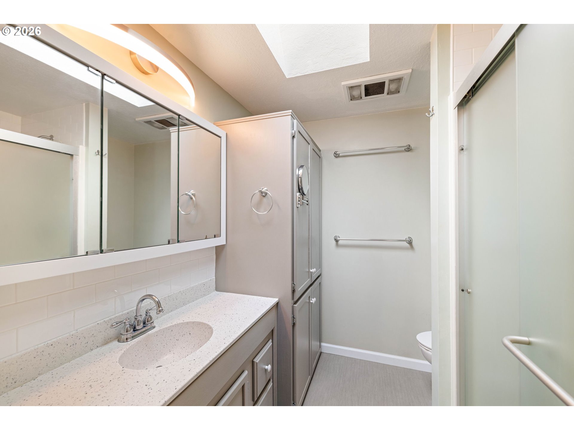 1666 EVERGREEN DR, Eugene, OR, 97404