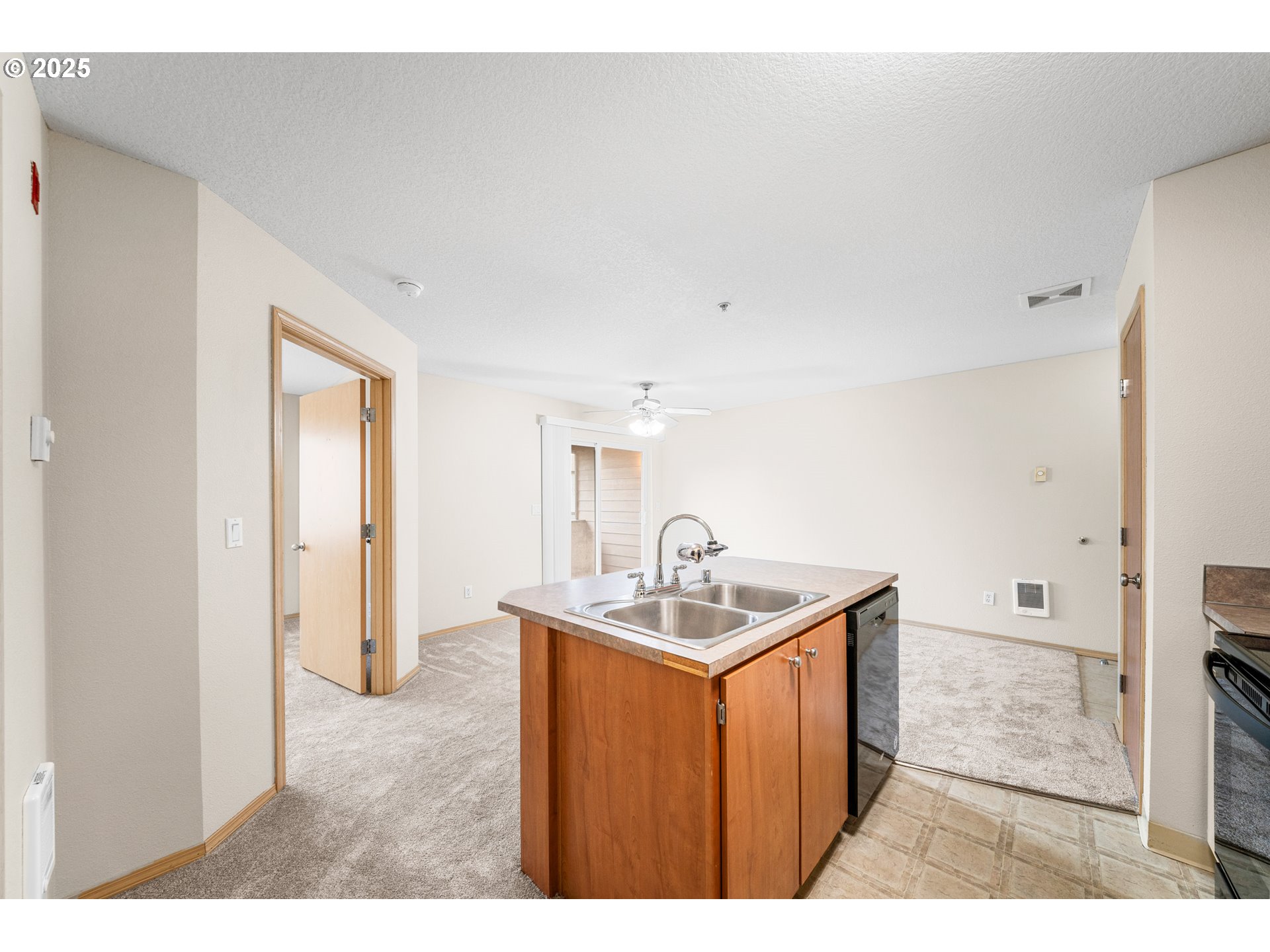 Photo #12: 716768496 Listing: Photo #12